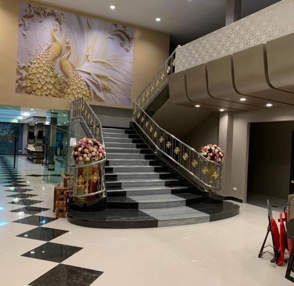 Отель โรงแรมมาลินี