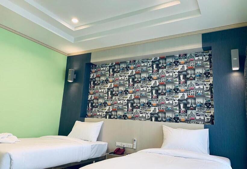 Отель โรงแรมมาลินี