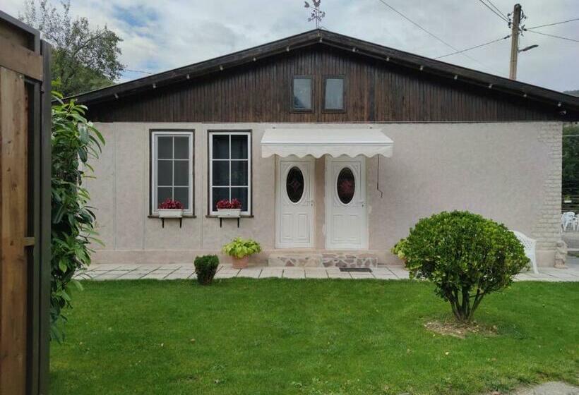 בית מלון כפרי маймун дере басейн, хотел, италианска пица