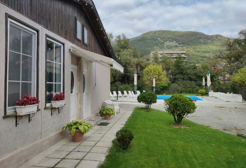 בית מלון כפרי маймун дере басейн, хотел, италианска пица