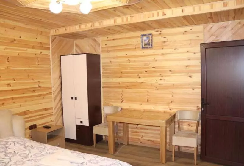 Majatalo гостинний двір вишня