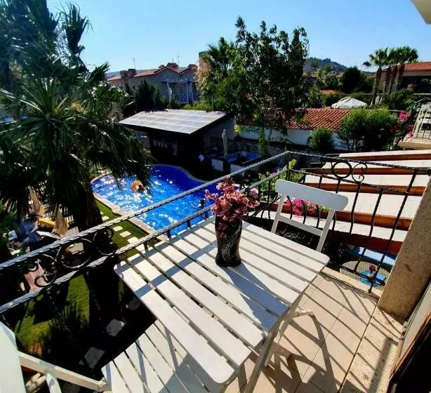 Tasquartas Otel