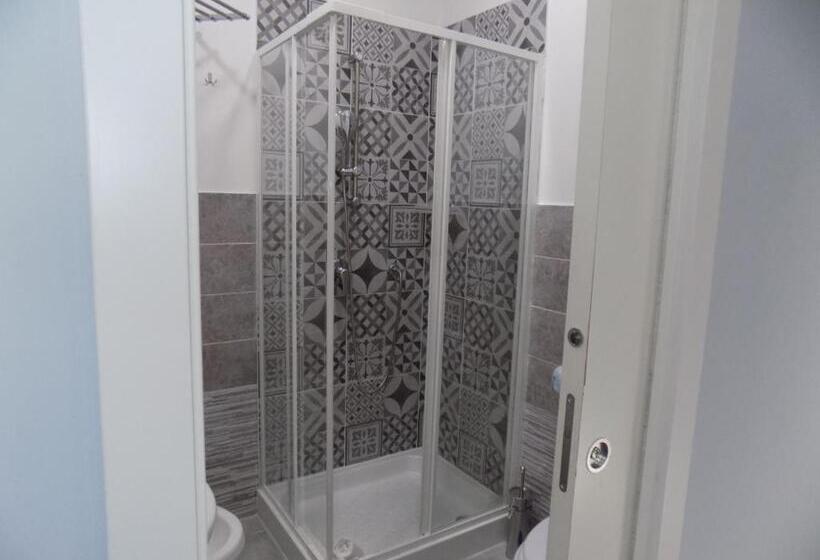 تختخواب و صبحانه Duomo 152 Napoli