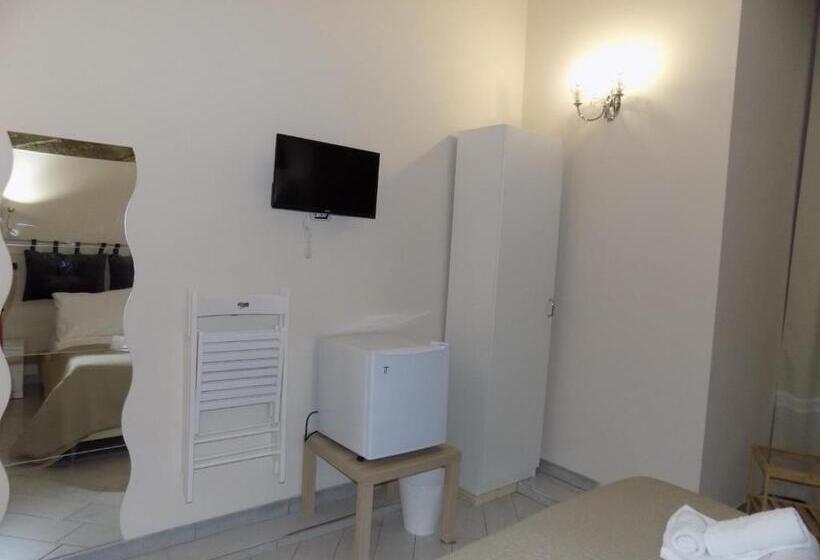 تختخواب و صبحانه Duomo 152 Napoli