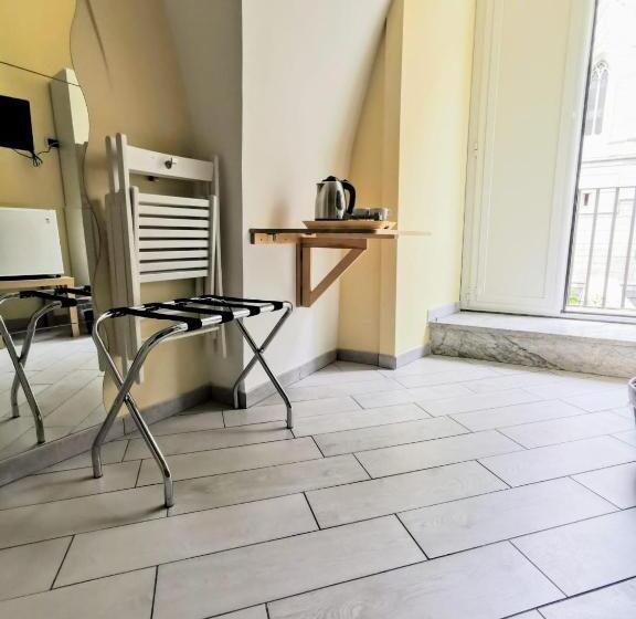 تختخواب و صبحانه Duomo 152 Napoli