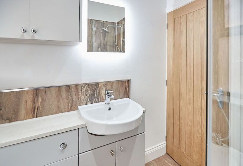 Host & Stay Studio Pods