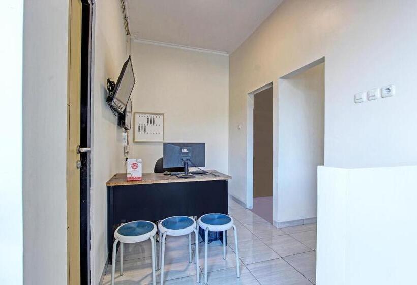 Hotel Capital O 91377 Mk Prime Syariah