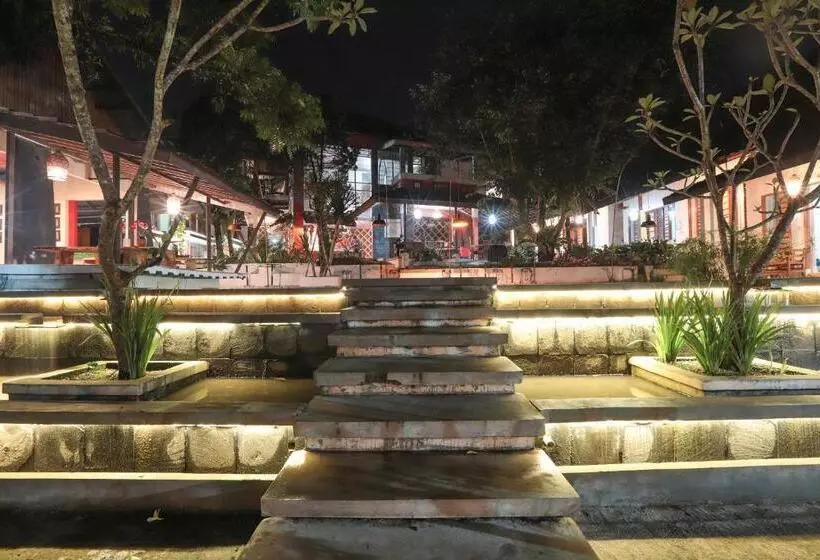 Hotelli The Village Resort Bogor