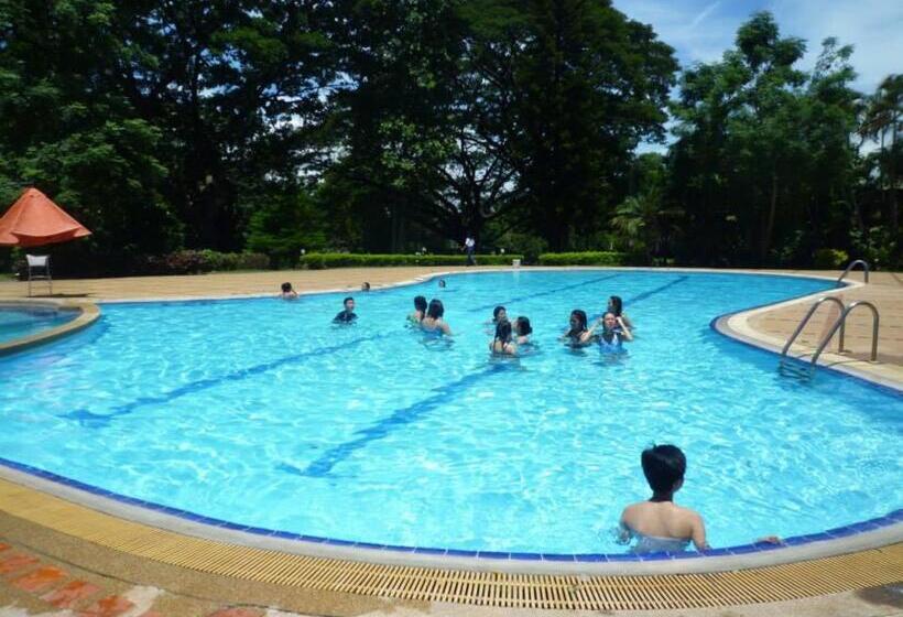 Muaklek Paradise Resort