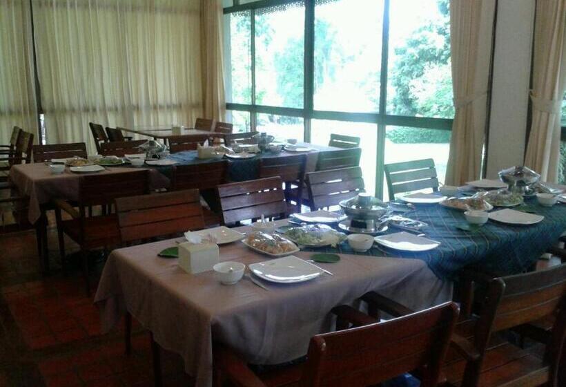 Muaklek Paradise Resort