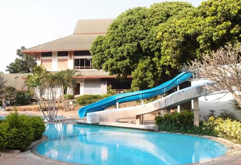 Muaklek Paradise Resort