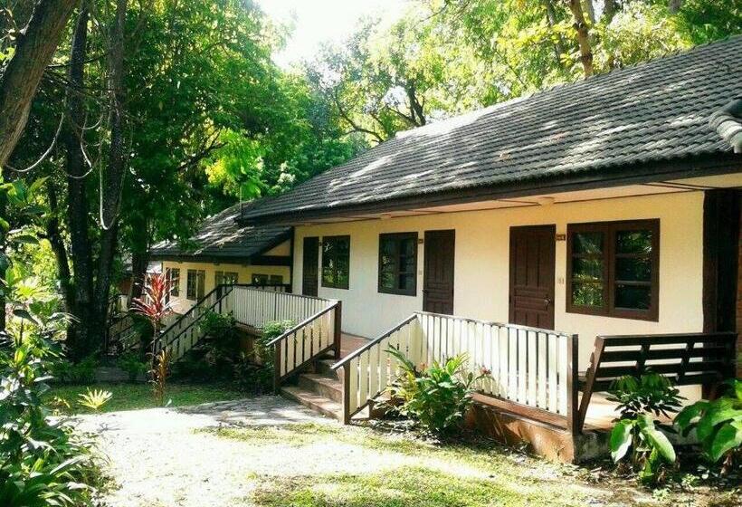 Muaklek Paradise Resort