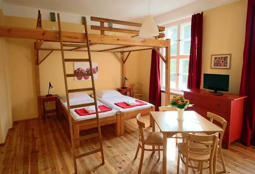 ペンション Familien Und Freizeithotel Gutshaus Petkus
