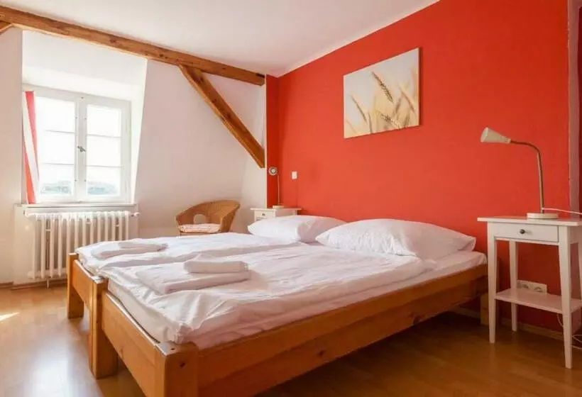 ペンション Familien Und Freizeithotel Gutshaus Petkus