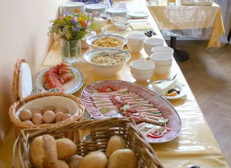 ペンション Familien Und Freizeithotel Gutshaus Petkus