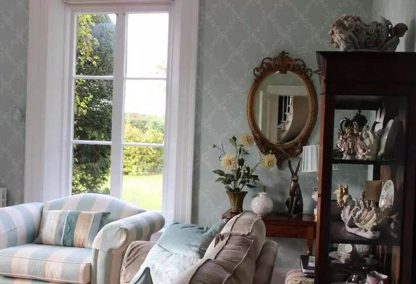 Aamiaismajoitus (B&B) The Grange