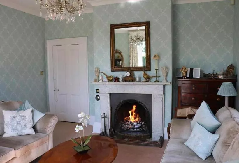 Aamiaismajoitus (B&B) The Grange