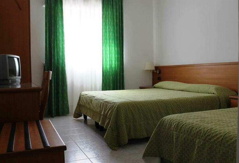 בית מלון כפרי A' Capanna