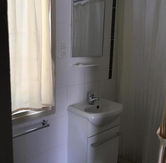 מוטל Plantation Park Motor Inn