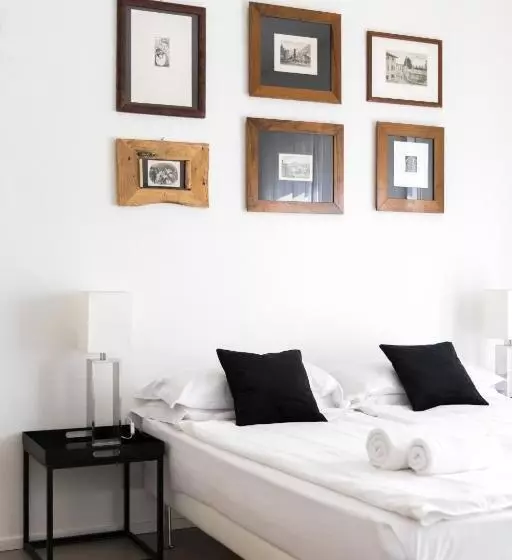 پانسیون Carly S Rooms