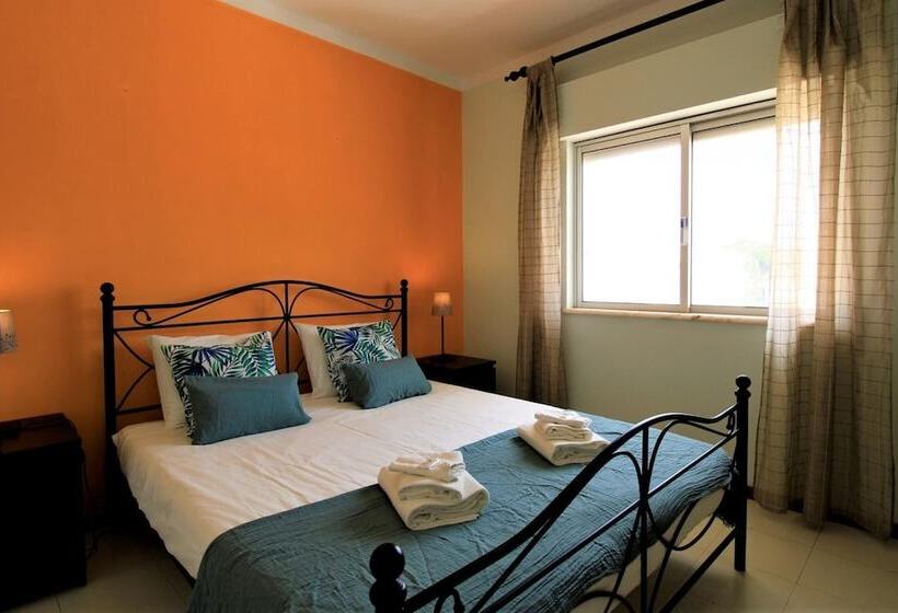 Portimão Classic With Pool By Homing