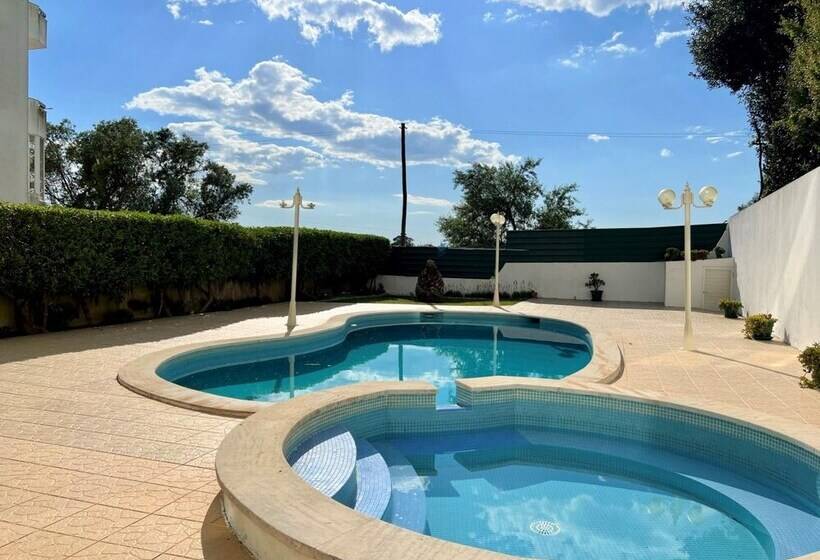 Portimão Classic With Pool By Homing
