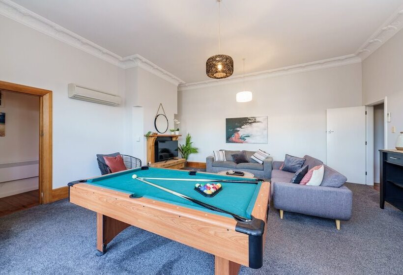 Esplanade Apartments