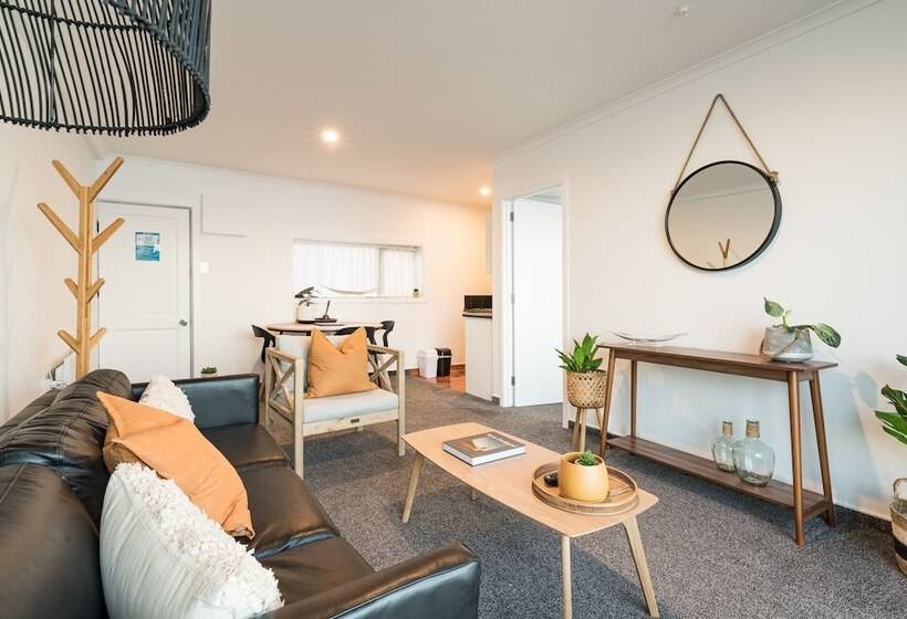 Esplanade Apartments