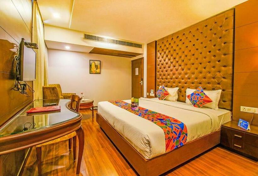 בית מלון כפרי Wti Airport Free Airport Transfar