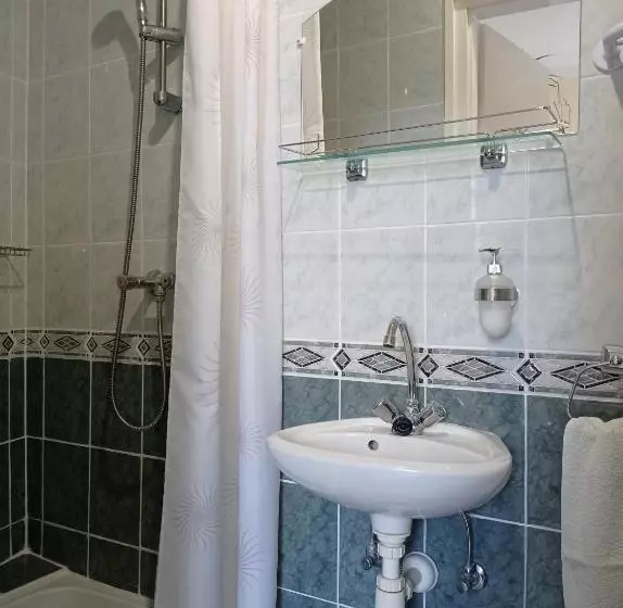 پانسیون Akác Vendégház