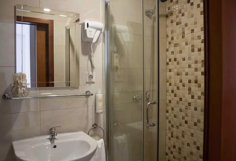 پانسیون Nations Porto   Studios & Suites