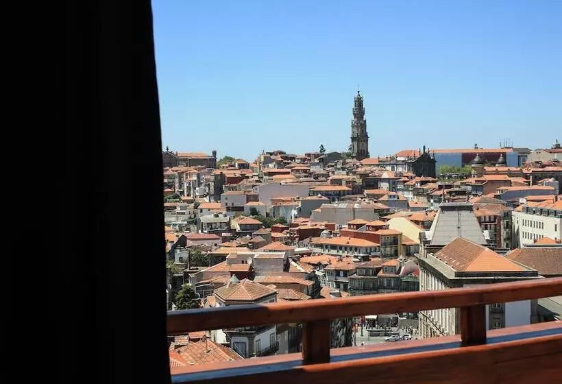پانسیون Nations Porto   Studios & Suites