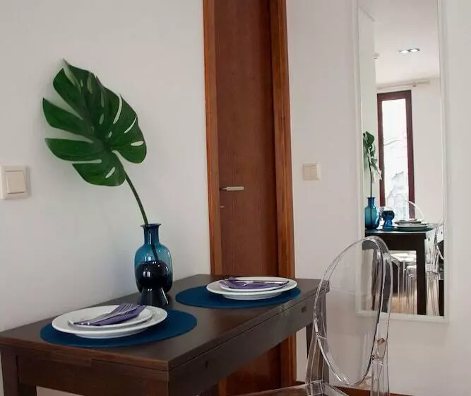 پانسیون Nations Porto   Studios & Suites
