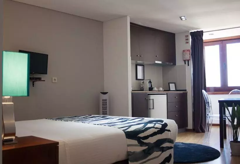 پانسیون Nations Porto   Studios & Suites