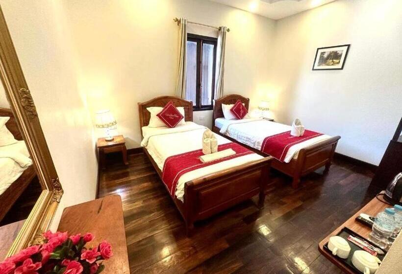 Villa Bouathong Hotels