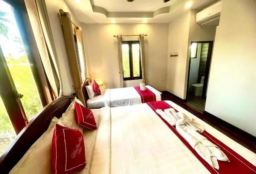 Villa Bouathong Hotels