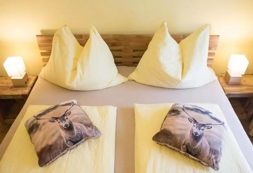 Aamiaismajoitus (B&B) Gästehaus Reicher