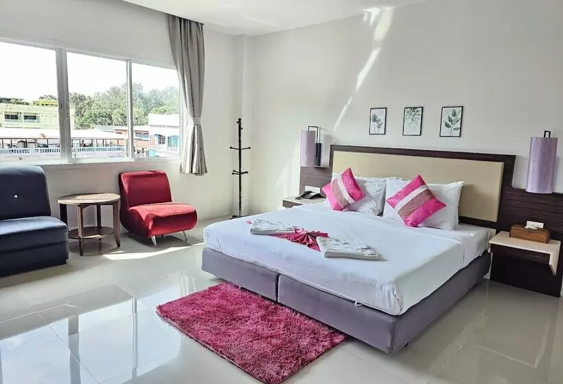 Hotel Am Surin Place Sha Extra Plus