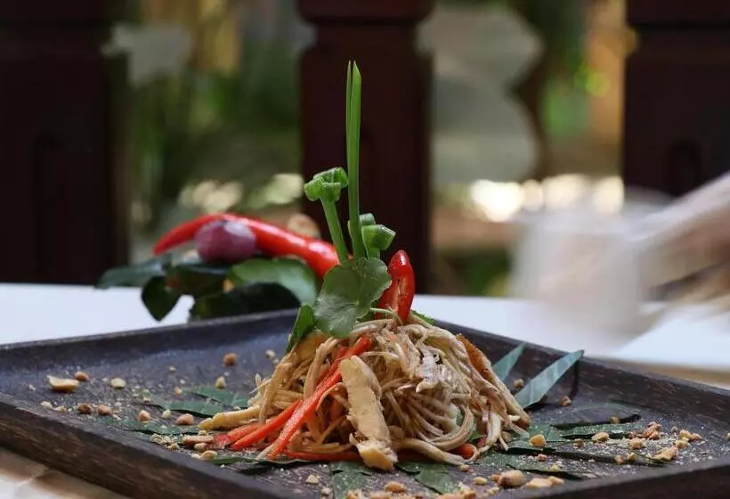 Hotel Model Angkor Resort