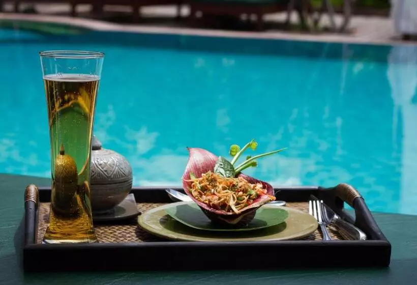 Hotel Model Angkor Resort