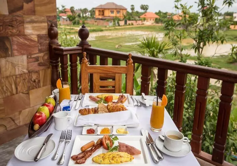 Hotel Model Angkor Resort