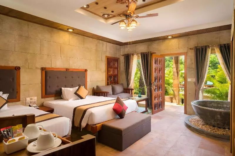 Hotel Model Angkor Resort