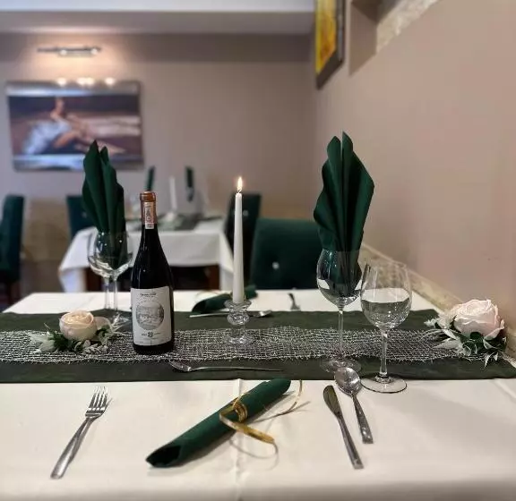 Hotelli Centrum Green Hill Business & Spa