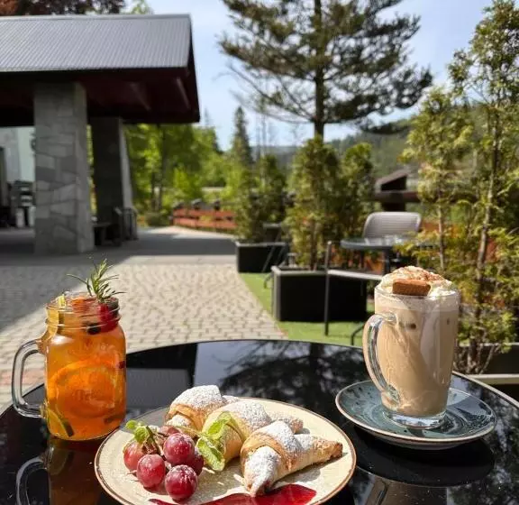 Hotelli Centrum Green Hill Business & Spa