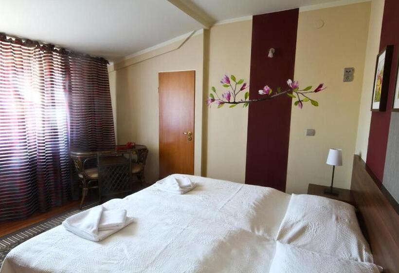 בית מלון כפרי Centrum Green Hill Business & Spa