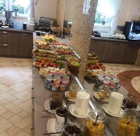 בית מלון כפרי Centrum Green Hill Business & Spa