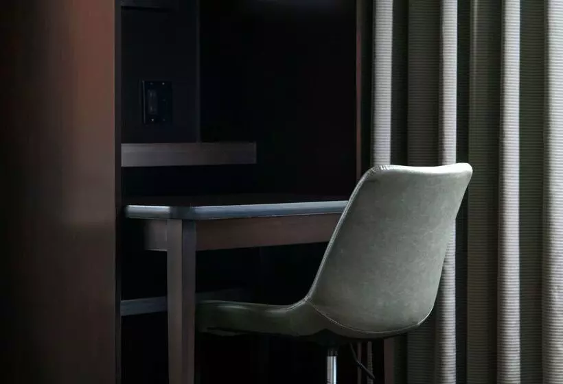 هتل Hampton Inn & Suites Portsmouth Downtown