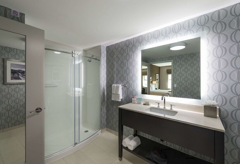 هتل Hampton Inn & Suites Portsmouth Downtown