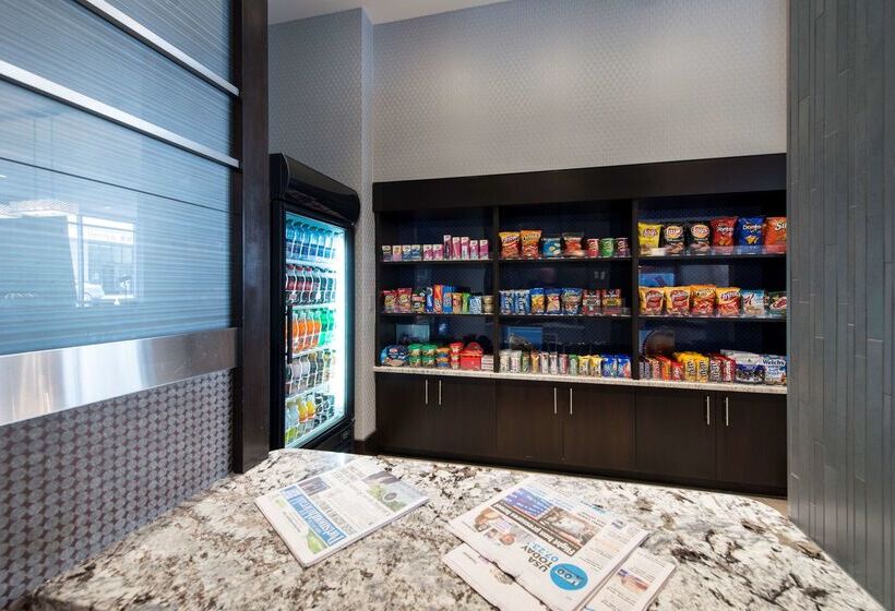 هتل Hampton Inn & Suites Portsmouth Downtown