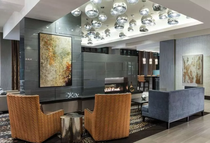 هتل Hampton Inn & Suites Portsmouth Downtown